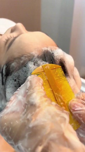 ASMR Wash hair.#asmr #asmrcommunity #relievestress #headmassage #hairspa #Clean #hair