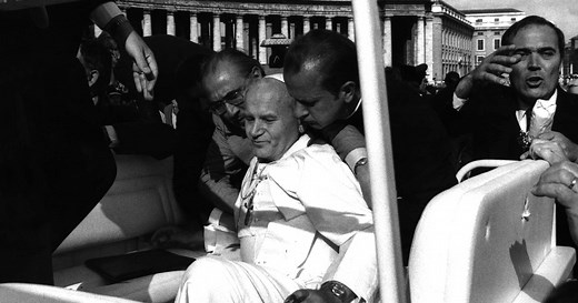 Há 40 anos, o Papa João Paulo II era ferido a tiro no Vaticano. O que ficou para a História a 13 de maio