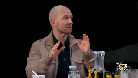 SOMEONE SAVE MY DINO HE WON'T SURVIVE INDIAN SPICE PLS😭