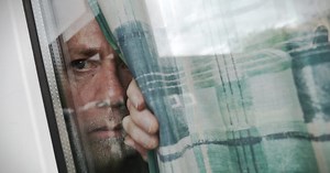 Top 10 Famous People with Agoraphobia