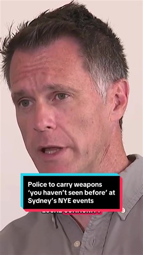 NSW police will carry large, long-arm weapons for the first time at major New Year celebrations to strengthen public safety following the Bondi Beach terrorist attack. Premier Chris Minns has urged people in Sydney “to step out and do what you would ordinarily do” over the New Year period, but warned the public may be unfamiliar with firearms carried by police. #newyears #sydney #chrisminns #bondi