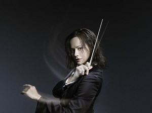 AKANE LIV初のフル・アルバム『LIV』からミュージック・ビデオが公開 - CDJournal ニュース