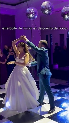 😱😍 Te gustaría aprender a bailar así?! #bailedebodas #valsdenovios #noviosbailando #primerbaile