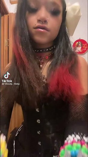 When You're Goth But You know How To Twerk