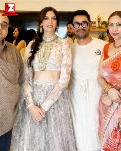 Aamir Khan's first inside video from his Wedding with GF Gauri Spratt & Family❤️💍