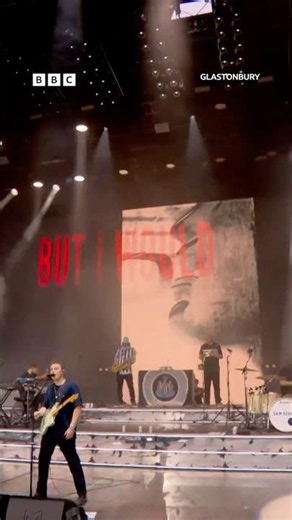 How incredible was this Sam Fender set 😮‍💨 #samfender #glastonbury #festival #shorts