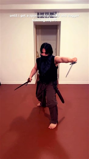 until i get a sponsorship sword training day 95#hema #martialarts #training #swordfighting #medieval