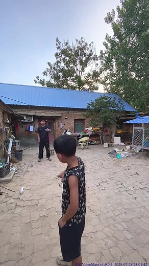 [Slingshot Mastery] Non-stop bottle challenge! ▪Main highlights: Seamless and fast shooting: Ultra-fast slingshot shooting (continuous shooting) technology keeps the bottle in mid-air! Precision engineering: perfect angle power control = 100% hit rate. No bottle touchdown: The gravity-defying skill shooting challenge is complete! ▪Technical specifications: Slingshot model: Professional hunting slingshot with 1.5mm rubber band Projectile: standard clay bullet Challenge duration: [60] seconds of n