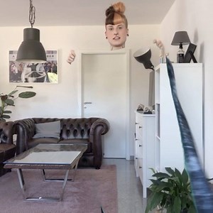 Vous avez toujours voulu être invisible comme Harry Potter ? 👉emp.me/1oIY 😱 Retrouvez notre Cape d'Invisibilité en promotion jusque 8h* ce matin ! Elle vous permettra de disparaitre comme sur cette vidéo ! Plus qu'à trouver la Carte du Maraudeur, une baguette et vous serez paré à tout !🧙😎 *Toute la journée, une sélection de produits à prix réduits 📉 - et cette sélection changent presque toutes les heures 🤯 ! N'oubliez pas de valider votre panier ⏳ Suivez le lien plus haut pour ne pas loupe