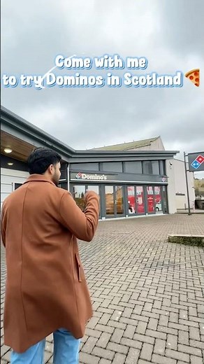 Trying Domino’s Pizza in Scotland 🇬🇧🍕 | Veggie Option in UK #dominospizza #indianinuk #scotland