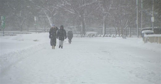 Cleanup continues for Chicagoans following weekend's winter storm