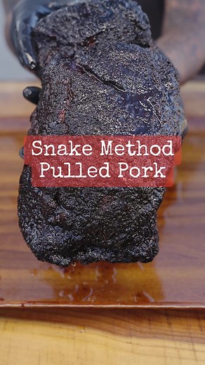 Iberico Pork Shoulder Roast: Perfecting the Snake Method for Juicy Pulled Pork