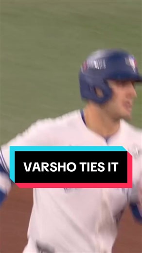 Daulton Varsho Ties Up World Series Game 1!