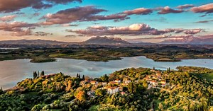 7 ορεινοί προορισμοί για αξέχαστες καλοκαιρινές αποδράσεις στο βουνό | Parallaxi Magazine