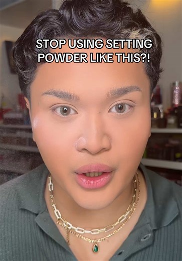 STOP USING SETTING POWDER LIKE THIS?! 😱😱🤔😏 #makeup #beauty #makeuptutorial #beautytips #settingpowder