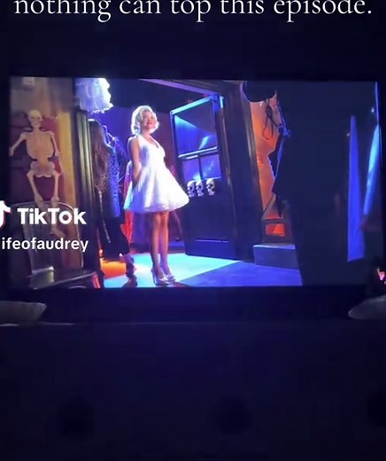 this is the standard for halloween specials @Ashley Benson @Shay Mitchell @Janel Parrish #prettylittleliars #pll #spencer #hanna #aria #emily #mona #troianbellisario #ashleybenson #lucyhale #shaymitchell #janelparrish #halloween