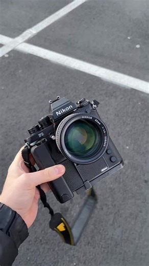 The Nikon F3 remains one of my favorite 35mm cameras ever. Besides the normal and titanium models, Nikon also released some more special editions like the F3P. 'P' for Press as this was intended for press photographers. Some notable changes that set it apart are a raised speed selector/shutter button, no selftimer or multi-exp and a titanium prism with hotshoe. Very happy to finally have this in the arsenal. While a overkill for some casual shooting, I decided to go full out for its maiden voyag