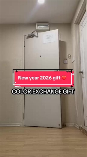 NEW YEAR EXCHANGE GIFT WITH OHANA ❤️ Daddy fahim xsmpai lg time ni.. Nadhmi fahim Said i dont want to spent mymoney for stupid game … hujung2 dia paling excited hahahahaha #princesslove #eqacomeylar #psprincess #fja #subangjaya