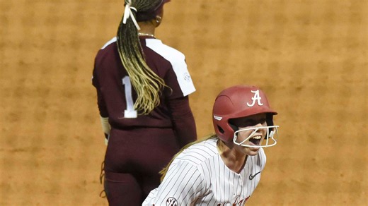 Alabama softball live score updates from SEC series at Arkansas