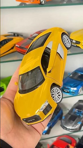 Welly Audi Yellow 1:24 Scale