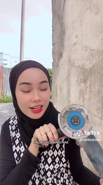 Angle Grinder Bosch 700 Watt: Tahan Lasak dan Berkuasa