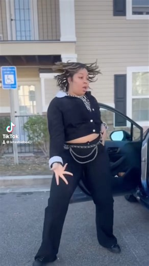 Boo Challenge by @h3adbandshawty #dance #boochallenge #dancer #dancechallenge #fyp #halloween