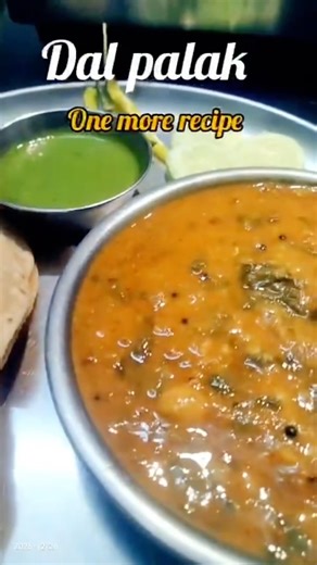 Tasty & Healthy Dal Palak Recipe 🌿🥬#palakrecipes#foodshorts#viral#yt#streetfood#cooking #desifoods