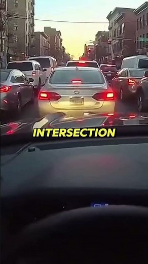 Epic Police Chase In The City!