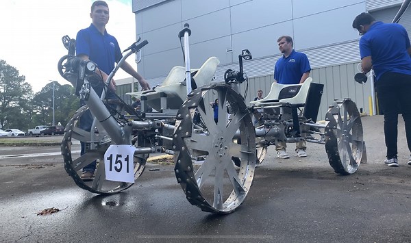 UAH team wins NASA Human Rover Challenge