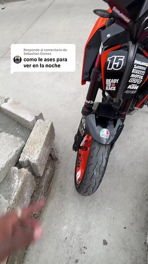 Adrenalina y Bikers: KTM Duke 390 en Acción