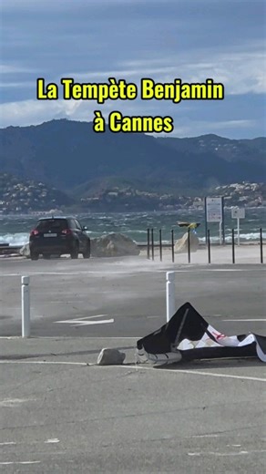 Celine Snaidero | À chacun sa tempête Benjamin 🙂 Session Kitesurf musclée et conviviale au Palm Beach de Cannes. #kitesurf #kiteboarding #storm #stormchaser... | Instagram