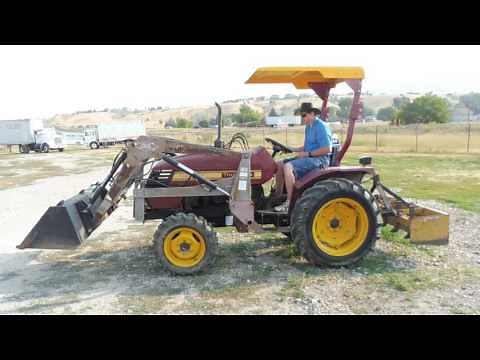2003 Taskmaster Trojan 432e Tractor