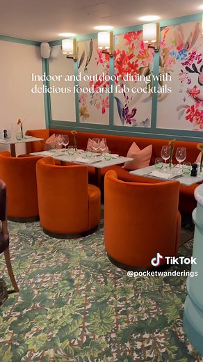 A dreamy riverside staycation just outside of London 🇬🇧 Save for later! The Relais Henley is a luxury boutique hotel located on the waterfront in the pretty market town of Henley-on-Thames 🍃 There are 40 individually designed rooms in the hotel; our room had so much space and the design beautifully captured the Henley heritage of vintage yachts and prestigious rowing clubs 🛥️ The Clipper Restaurant in the hotel offers refined all-day dining in a charming setting, including a pretty courtyard