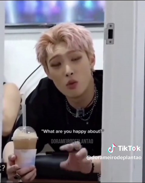 Cute moments in kpop #cutemoment #cutie #kpopedit #kpop #fyp | felix with kids