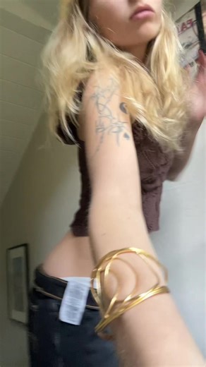 jacquelyn (@jacquelyngr4y)’s videos with original sound - jacquelyn