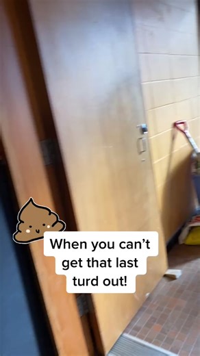 Everybody Poops Book Review | Beautiful Girl Poops