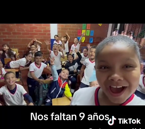 Videos de prom_11-1 (@aeternum_prom11_1) con “sonido original - prom_11-1”