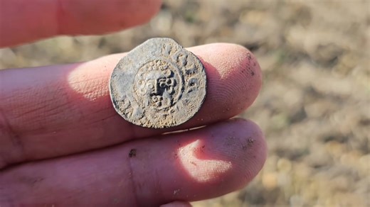 Just 25 minutes into the first hunt of the year, he found a Roman denarius