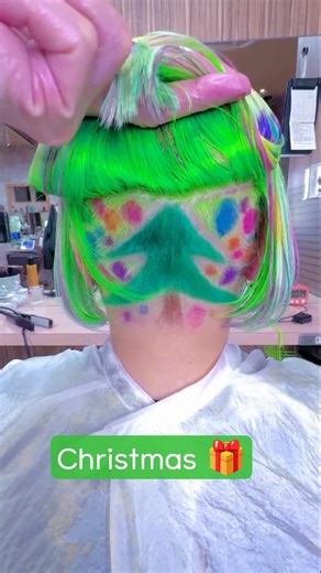 🎄✨ Christmas Hair Dye Design | Red & Green Holiday Style Tutorial | LifeArt Rainbow #colorstylist