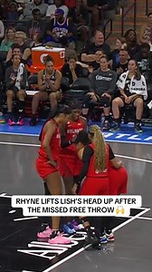 Rhyne picks up Aliisha 🙌 #wnba #womensbasketball #rhynehoward #allishagray