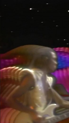 Let this groove, set in your shoes 🎵👟🎷💫 #shorts #letsgroove