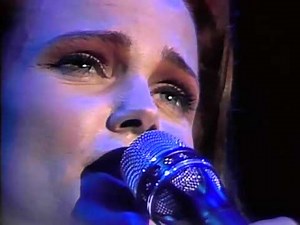 Belinda Carlisle - Whatever It Takes (Runaway Horses Tour '90)