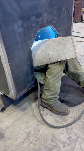 No carpet samples were harmed in the making of this video 😂 Lots of comments, “wait till that sucker catches on fire and you burn yourself up”. Said from someone that’s never welded with a carpet sample 🔥 #gottagetamoberg #meatsmokelove #fireproof #lifehack #carpet | Moberg Smokers