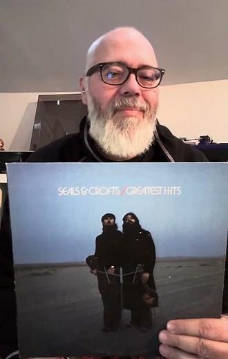 They don’t make songs like this anymore.Seals & Crofts’ “Diamond Girl” was released in 1973.
