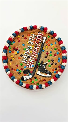 Sticks, skates & birthday cakes 🏒🎂 Game on! #HockeyLife #CookieCake #BirthdayBoy #SweetCelebrations #HomeBaker
