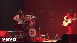 The White Stripes - Seven Nation Army Chords (Live at Bonnaroo 2007) - ChordU