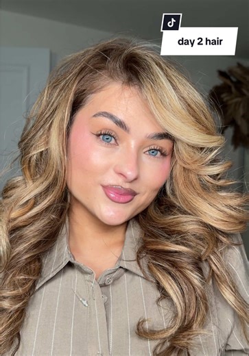 Curly Hair How-To: Perfect Blowout for Day 2 Hair