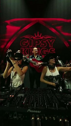 MESTIZA & Gipsy Kings LIVE! Epic 'Bamboléo' Drop @ Hï Ibiza 💃🏻🔥