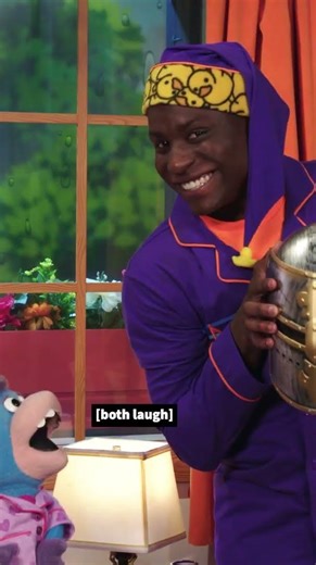 Skip the suit of armour and hot dog suit on a rainy day! ☔️