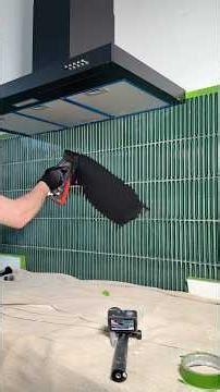 This is the final piece to this kitchen splashback transformation 🥹 #kitchenremodel #tiling #diy